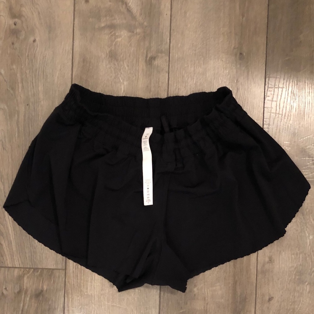 Brand new Lululemon Ruffled Hem Shorts